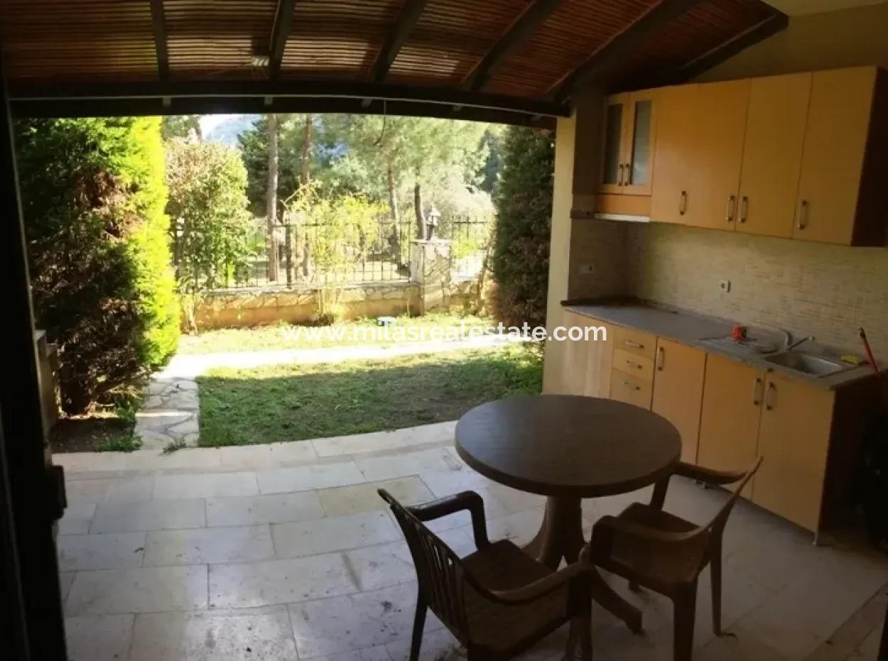 Super-Luxus-Duplex-Wohnung Mit Pool In Icmeler, Innerhalb Der Website