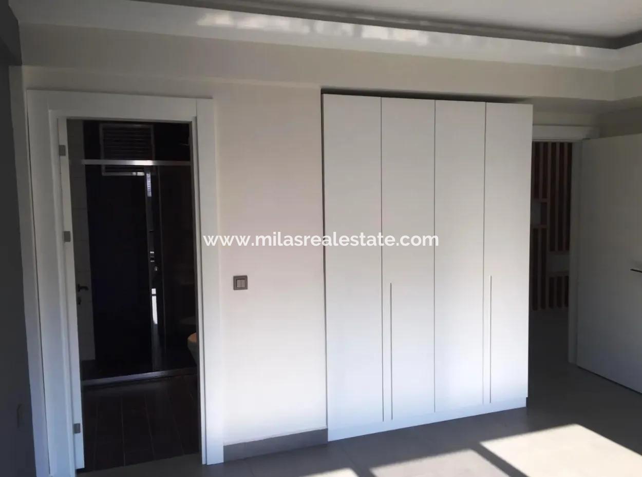 Schöne Villa Zum Verkauf In Marmaris Beldibi District, Villa Smart-Villa 220 M2 4 Zimmer 2 Wohnzimmer