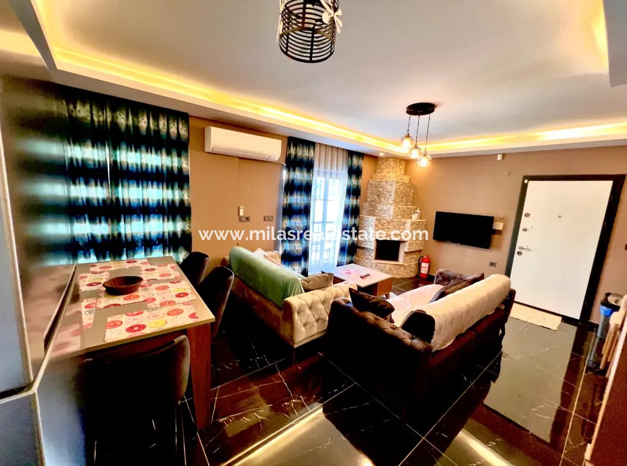 Villa Zu Verkaufen In Marmaris Çetibeli Mit 3 Swimmingpools Und Kinderbecken Und Hausmeisterhaus Auf 780M2 Grundstück