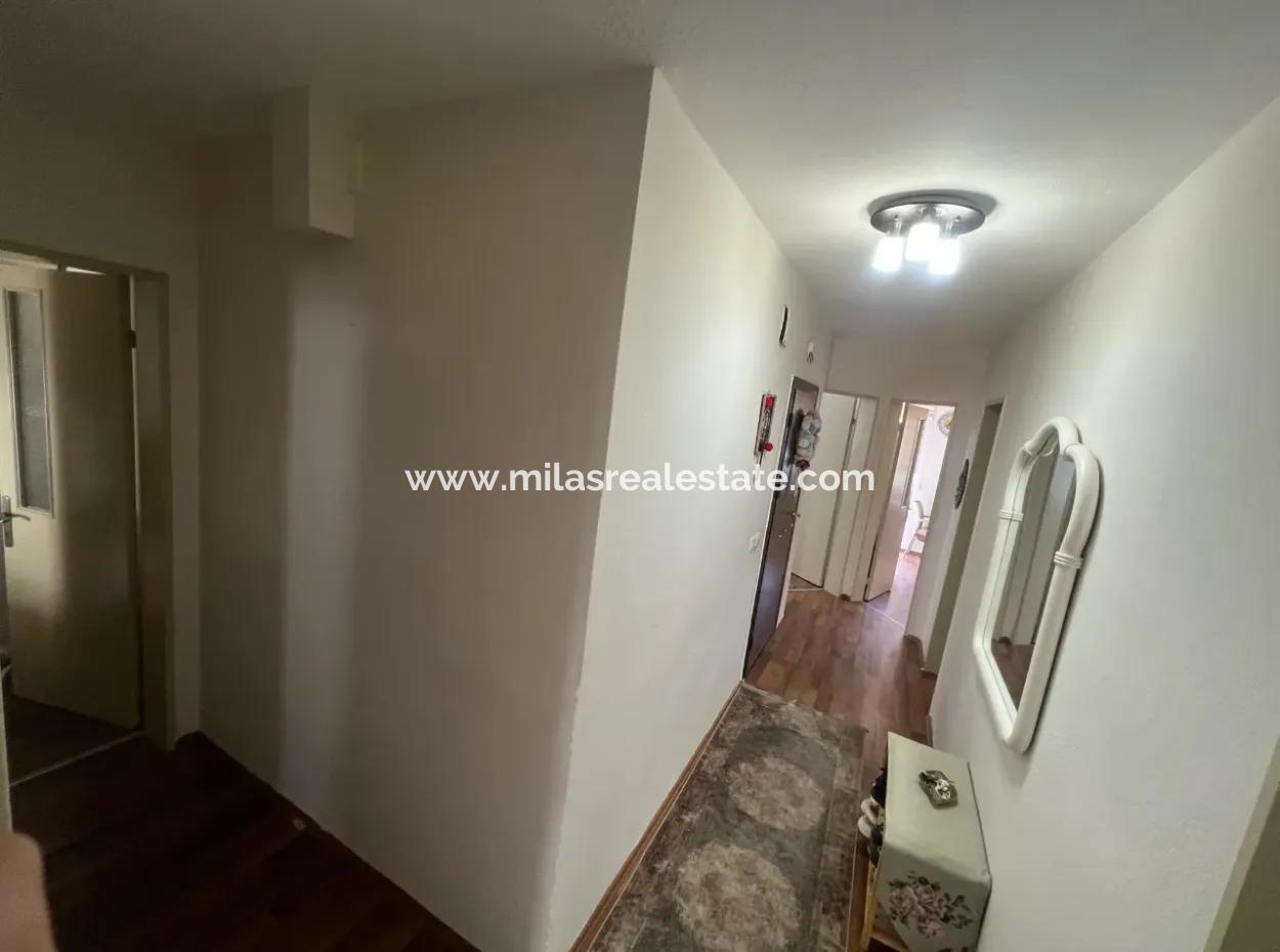 Marmaris Zentrum 3 Zimmer 1 Wohnzimmer Küche 140M2 Arakat Wohnung Zum Verkauf Ganz In Der Nähe Des Meeres