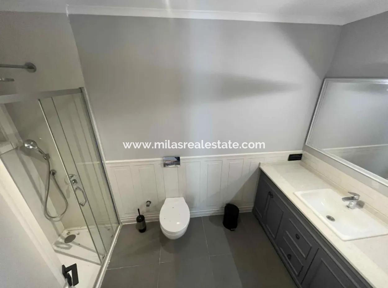 3 Zimmer 1 Wohnzimmer 140M2 2 Villen Zum Verkauf Mit Pool Mit Herrlichem Meerblick Im Viertel Selimiye Im Bezirk Marmaris