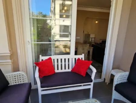 Camiavlu Neighborhood 3 1 Rückwärtsduplex Zum Verkauf Auf Einem Sicheren Gelände Mit Pool