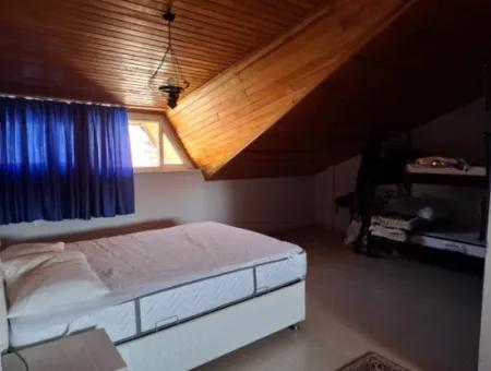 Armutalan Neighborhood 3÷1 Freistehendes Dreifachhaus Zum Verkauf