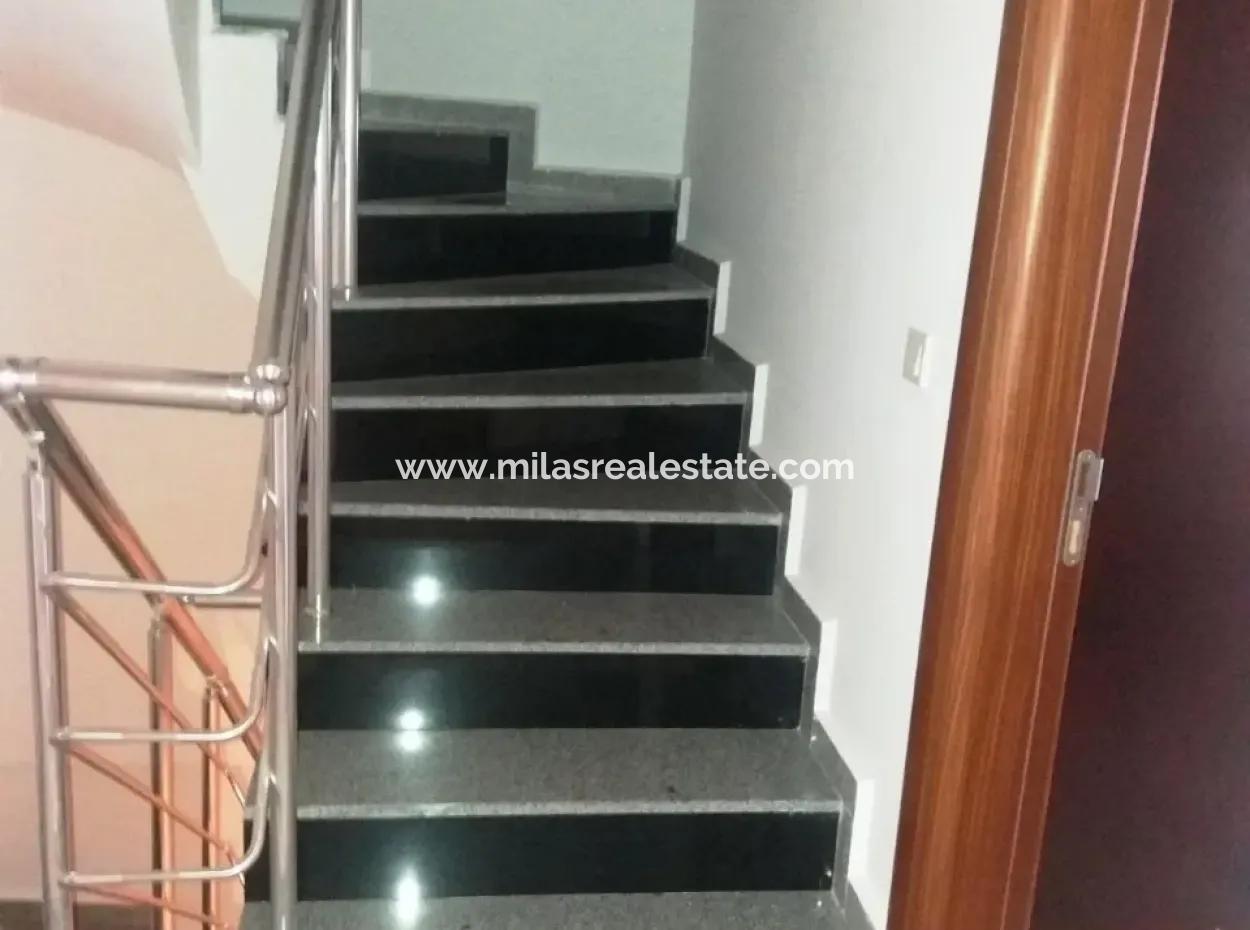 Built On A Plot Of 7000M2 In Marmaris, 8 Room Ranch House Pool