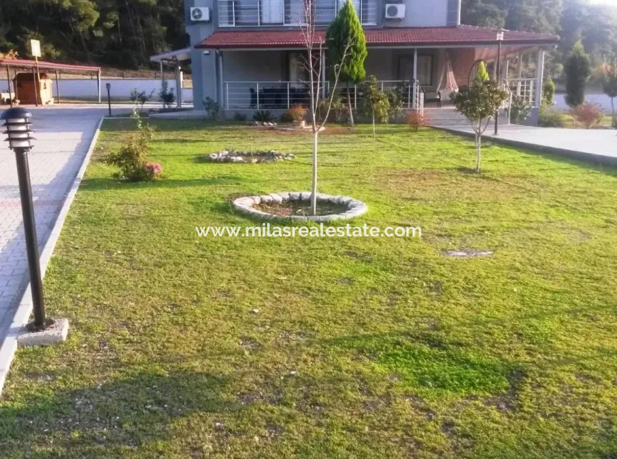 Built On A Plot Of 7000M2 In Marmaris, 8 Room Ranch House Pool