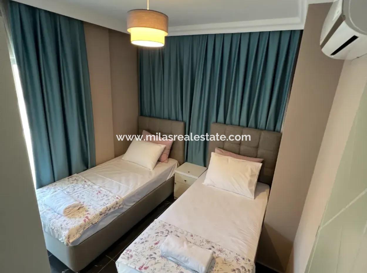 3 Rooms, 1 Living Room, 3 Bathrooms, Ultra-Luxury Daily Rental Villa With Fully Detached Swimming Pool In Marmaris Cetibeli Neighborhood