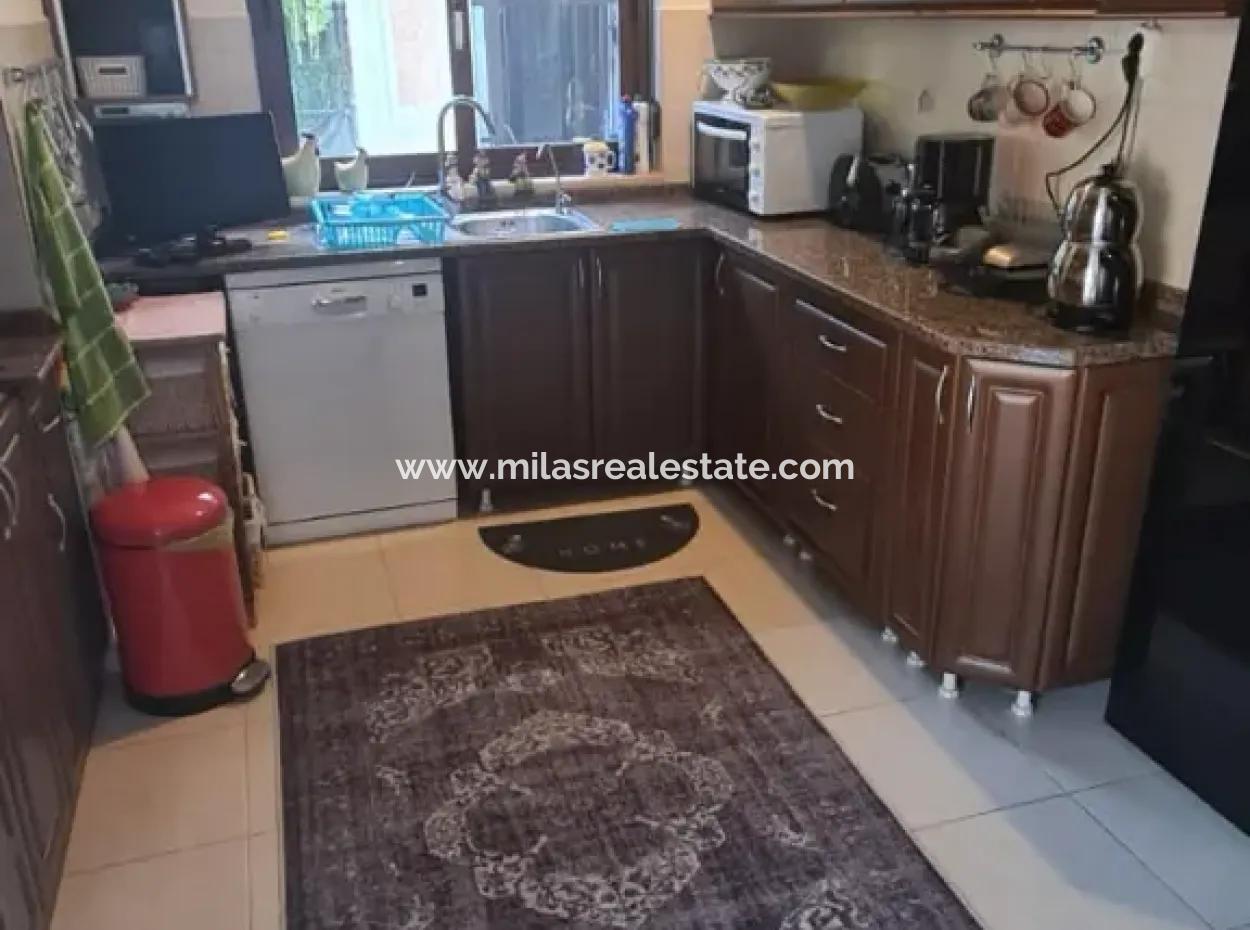 Villa For Sale In Armutalan, Marmaris With A Fully Detached Garden And Pool