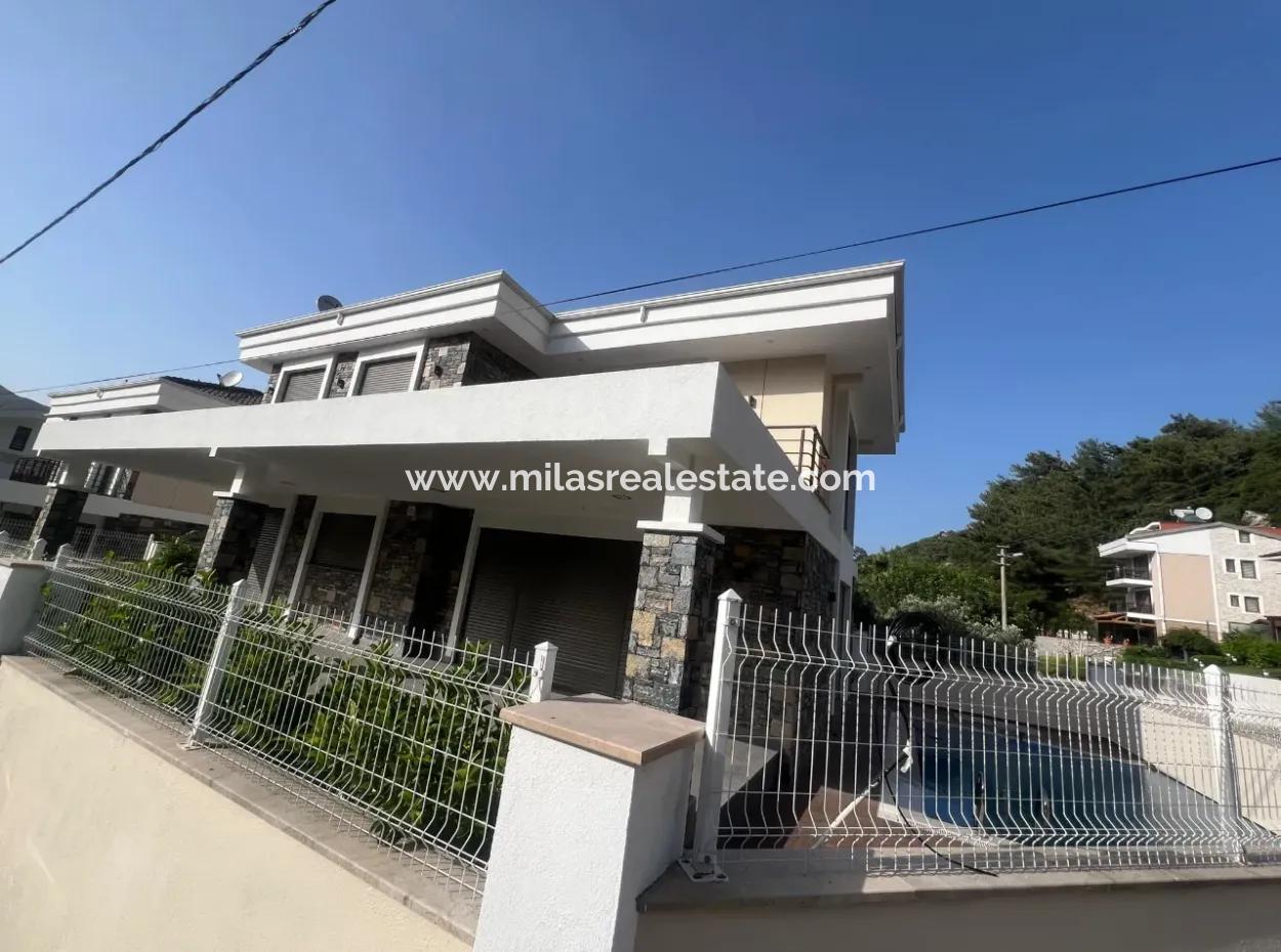 New Building With Detached Swimming Pool Close To The Sea In Icmeler Neighborhood Of Marmaris District 3 Rooms 1 Living Room 3 Bathrooms 200M2 Ultra Luxury Villa For Sale On A Plot Of 350M2
