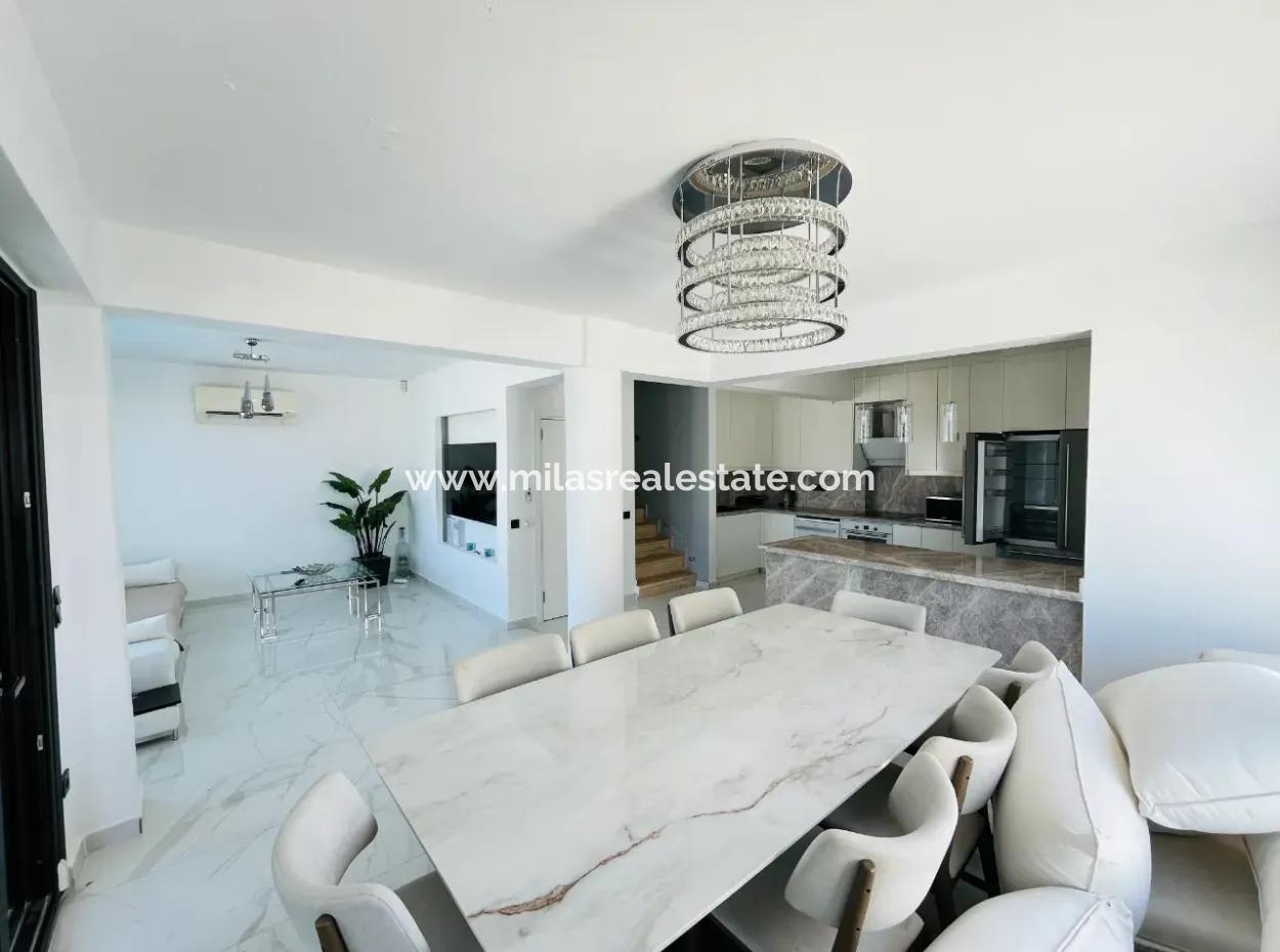 ???????? Luxurious Triplex Villa Just Steps From Yalıkavak Marina!