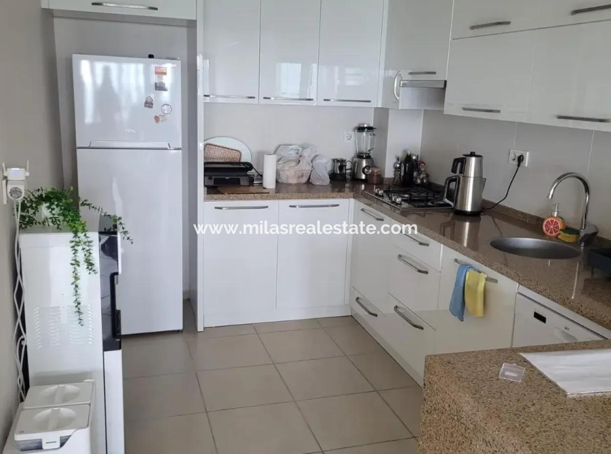 Kemeraltı Neighborhood Full Sea View 2 1 Flat For Rent