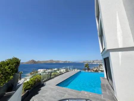 ???????? Luxurious Triplex Villa Just Steps From Yalıkavak Marina!