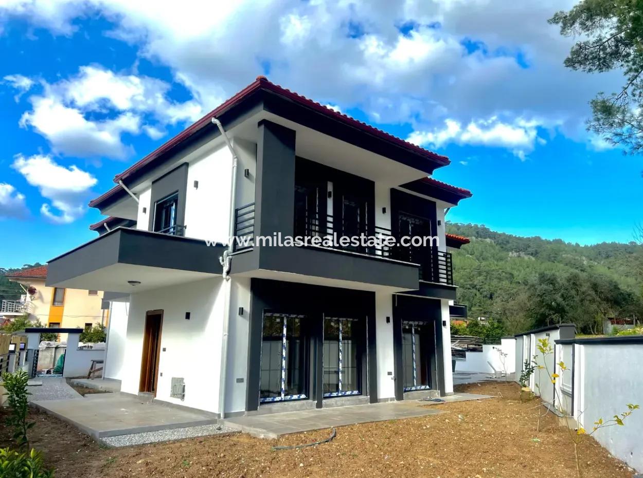 Akyaka Kitesurf,E Yakın Denize 2.5 Km Mesafede 3 Oda 1 Salon Müstakil Bahçeli Yüzme Havuzlu Otoparklı Satılık Daire 120M2