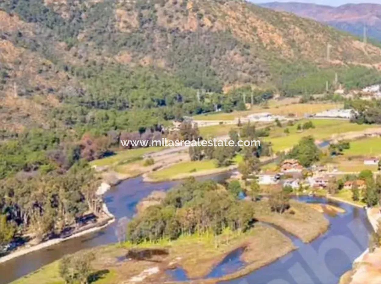 Marmaris Hisarönü Koyunda Denize Sıfır 6500M2 Turizm Alanı İçerisinde Satılık Arsa