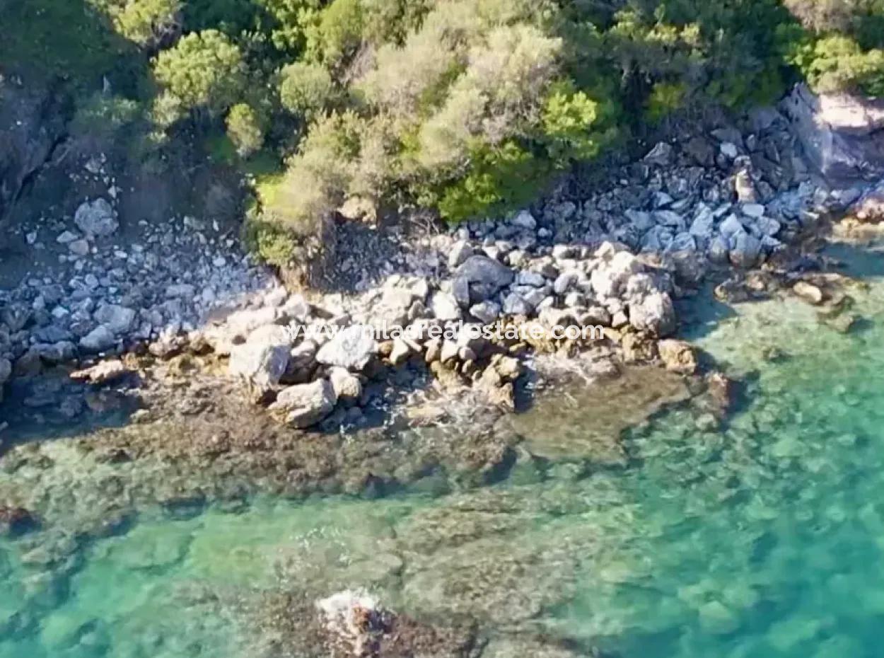 Marmaris İlçesi Turunç Mahallesi Deniz Kenarı 2354M2 Satılık Arsa