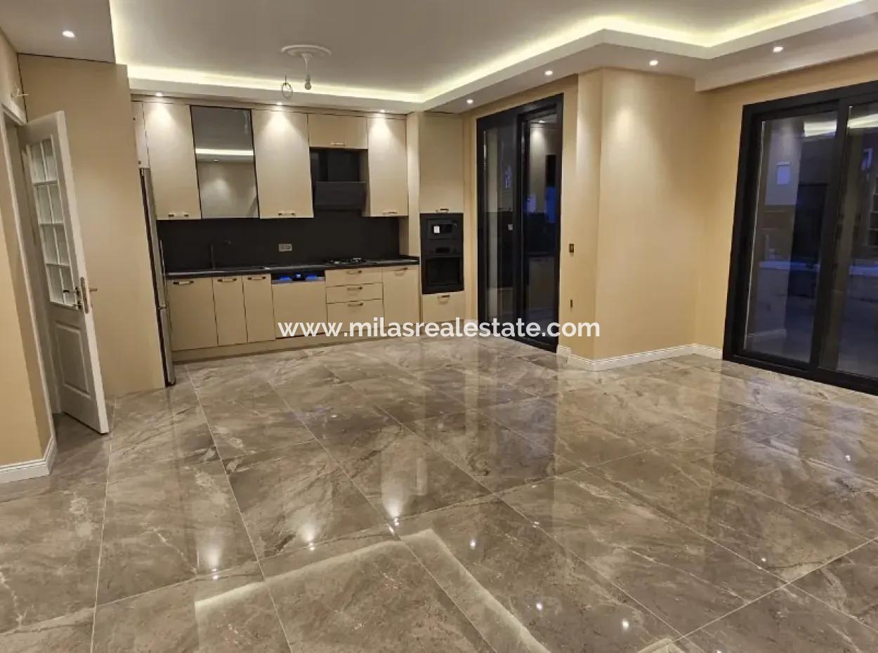 İçmeler Mahallesi 4+1 Tam Müstakil Sıfır Satılık Villa