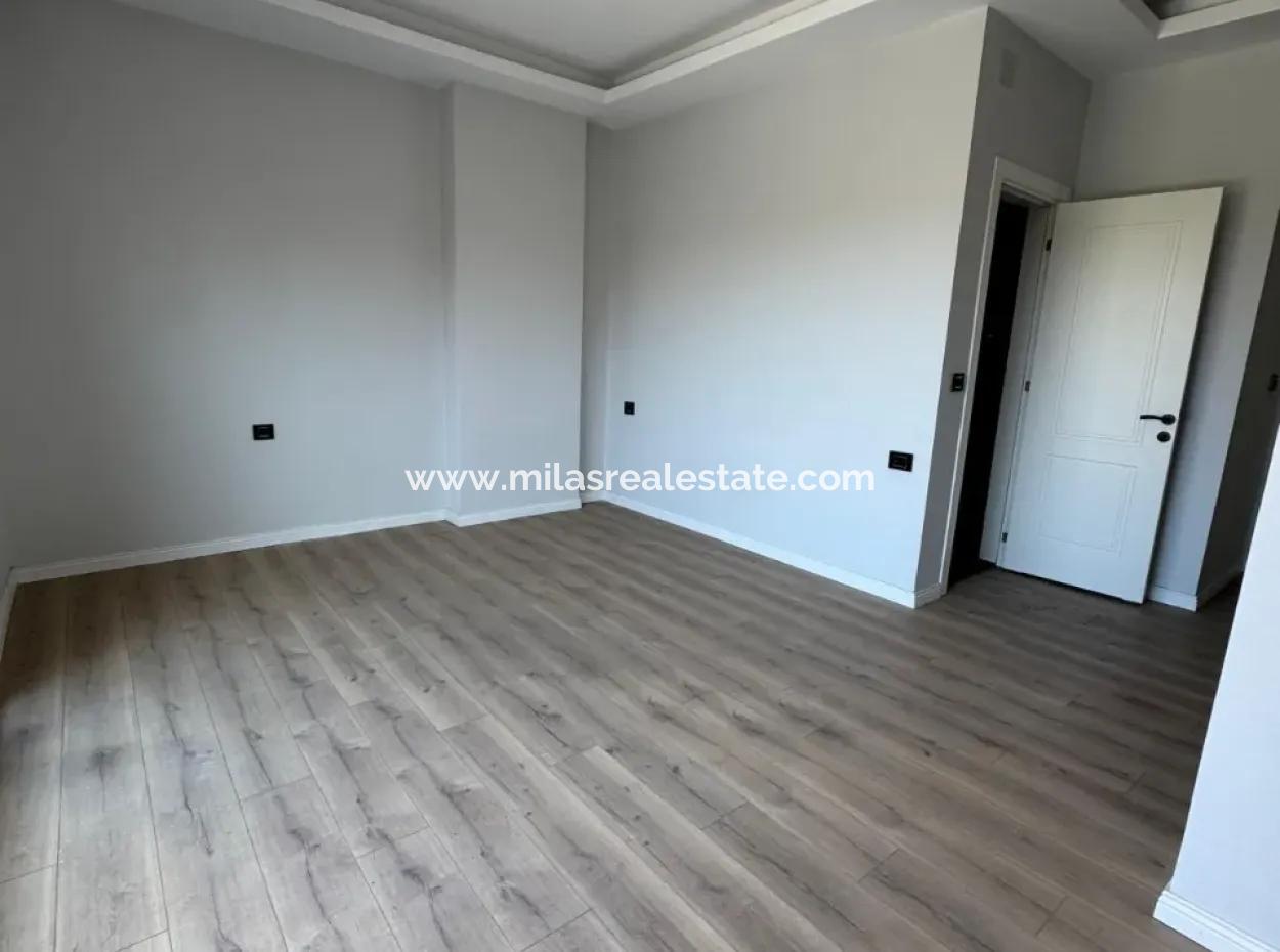 Kemeraltı Mahallesi 4+1 Satılık Müstakil Villa