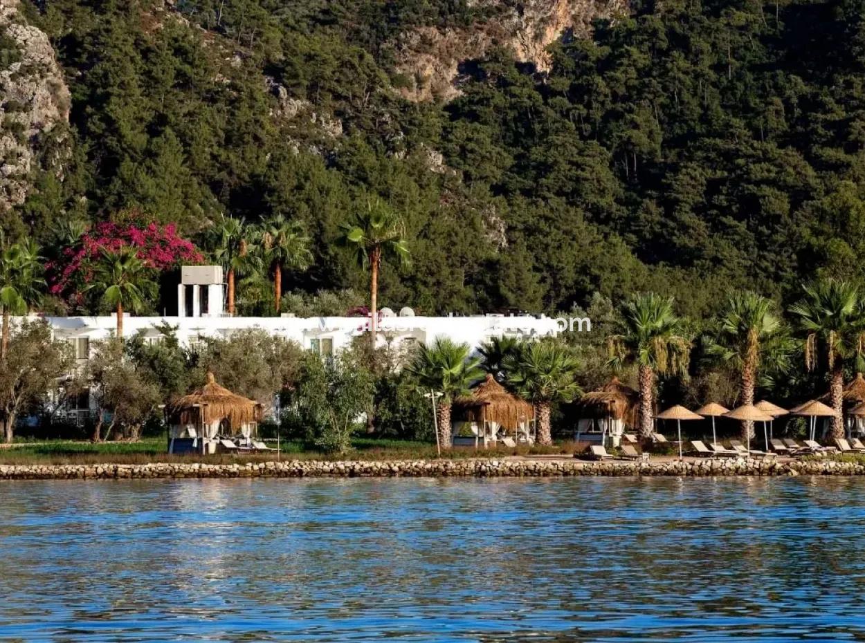 Marmaris,Den 20 Km Uzaklıkta Denize Sıfır Satılık Butik Otel 20 Oda