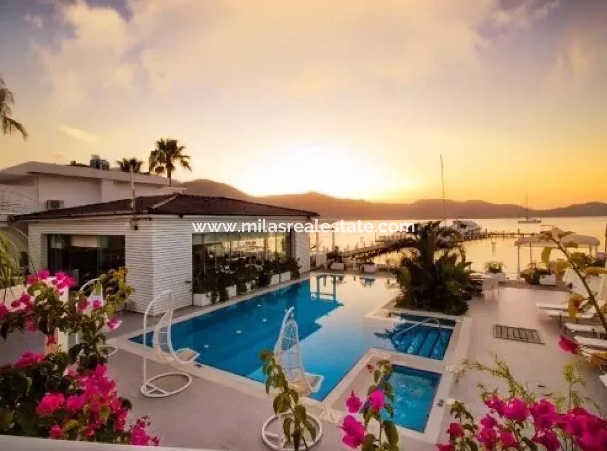 Marmaris,Den 40 Km Uzaklıkta Denize Sıfır Satılık Butik Otel İskelesi Mevcut