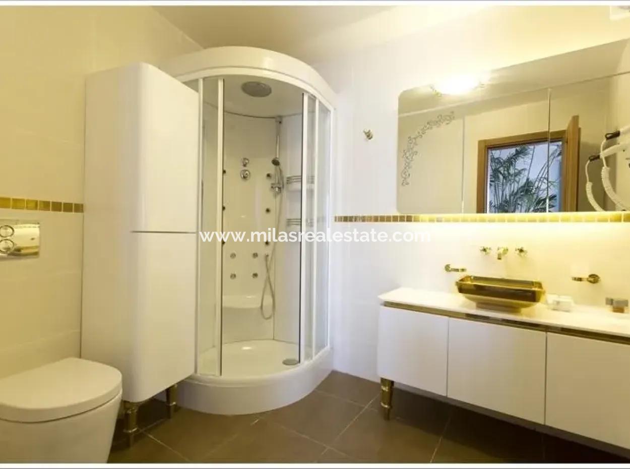 Marmaris,Den 40 Km Uzaklıkta Denize Sıfır Satılık Butik Otel İskelesi Mevcut