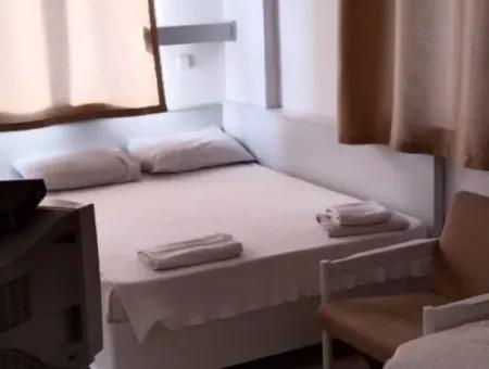 Emlakçıdan Antalya Merkezde Satılık 33 Odalı Butik Otel