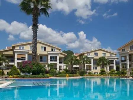 Camiavlu Mahallesi Havuzlu Güvenlikli Sitede 3+1 Eşyalı-Eşyasız Kiralık Daire